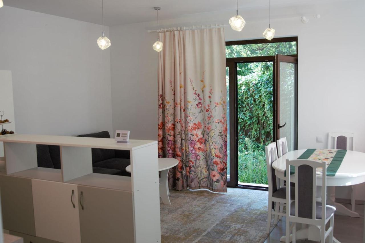 Appartamento Casa Cu Tei Cluj-Napoca Esterno foto